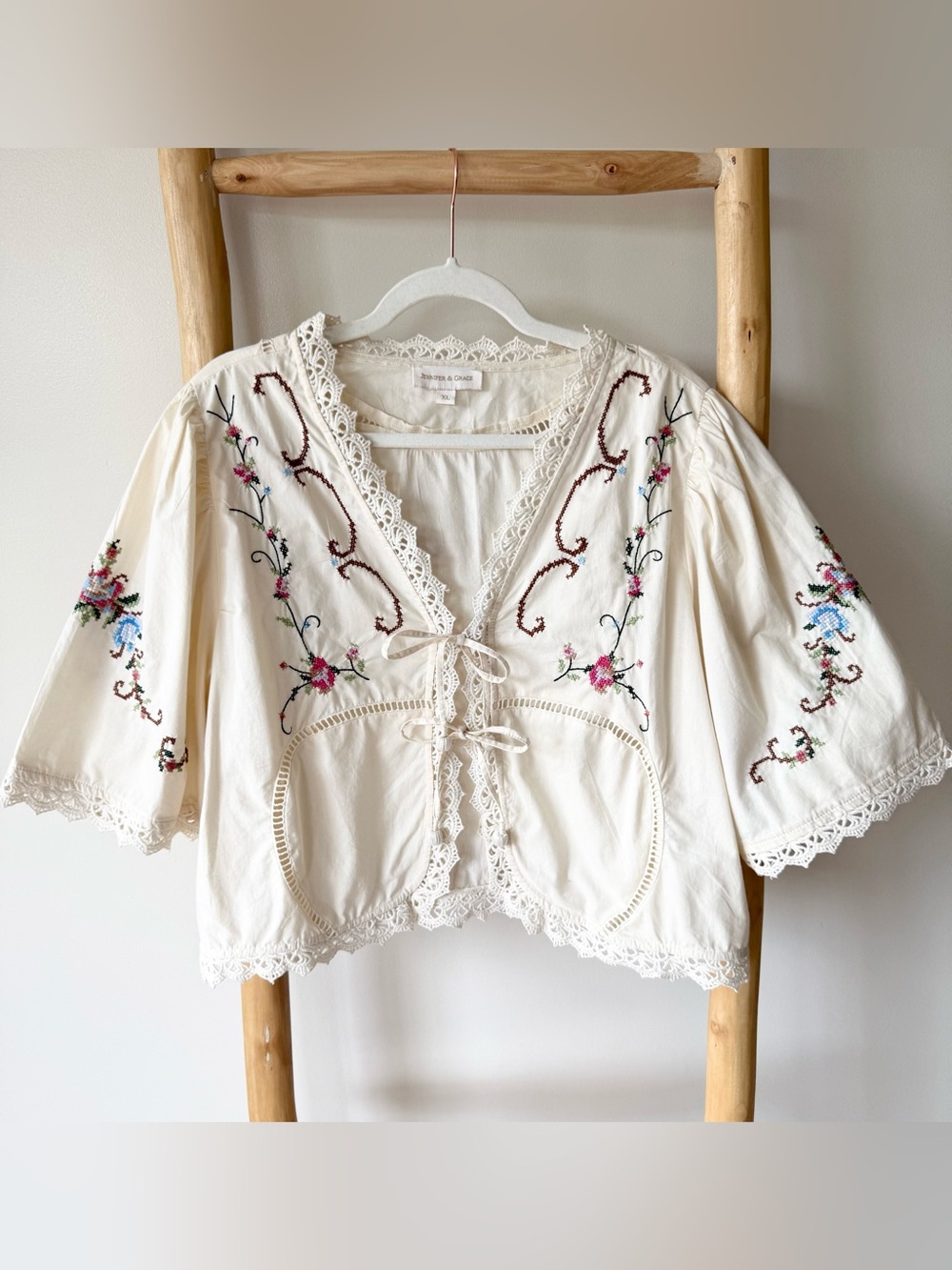 Jennifer & Grace Romantic Eyelet Embroidered Short Sleeve Tie Front Blouse XL - Picture 4 of 13
